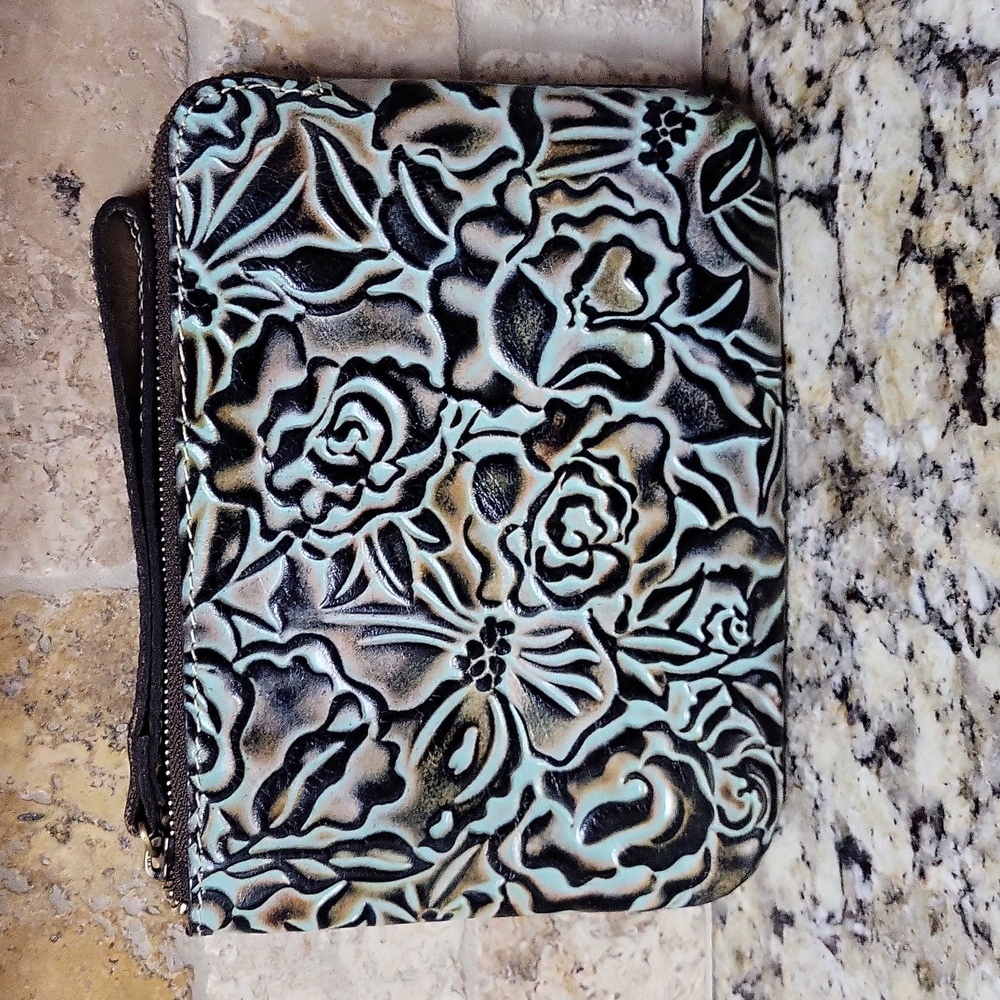Patricia Nash Turquoise Tooled Cassini Wristlet